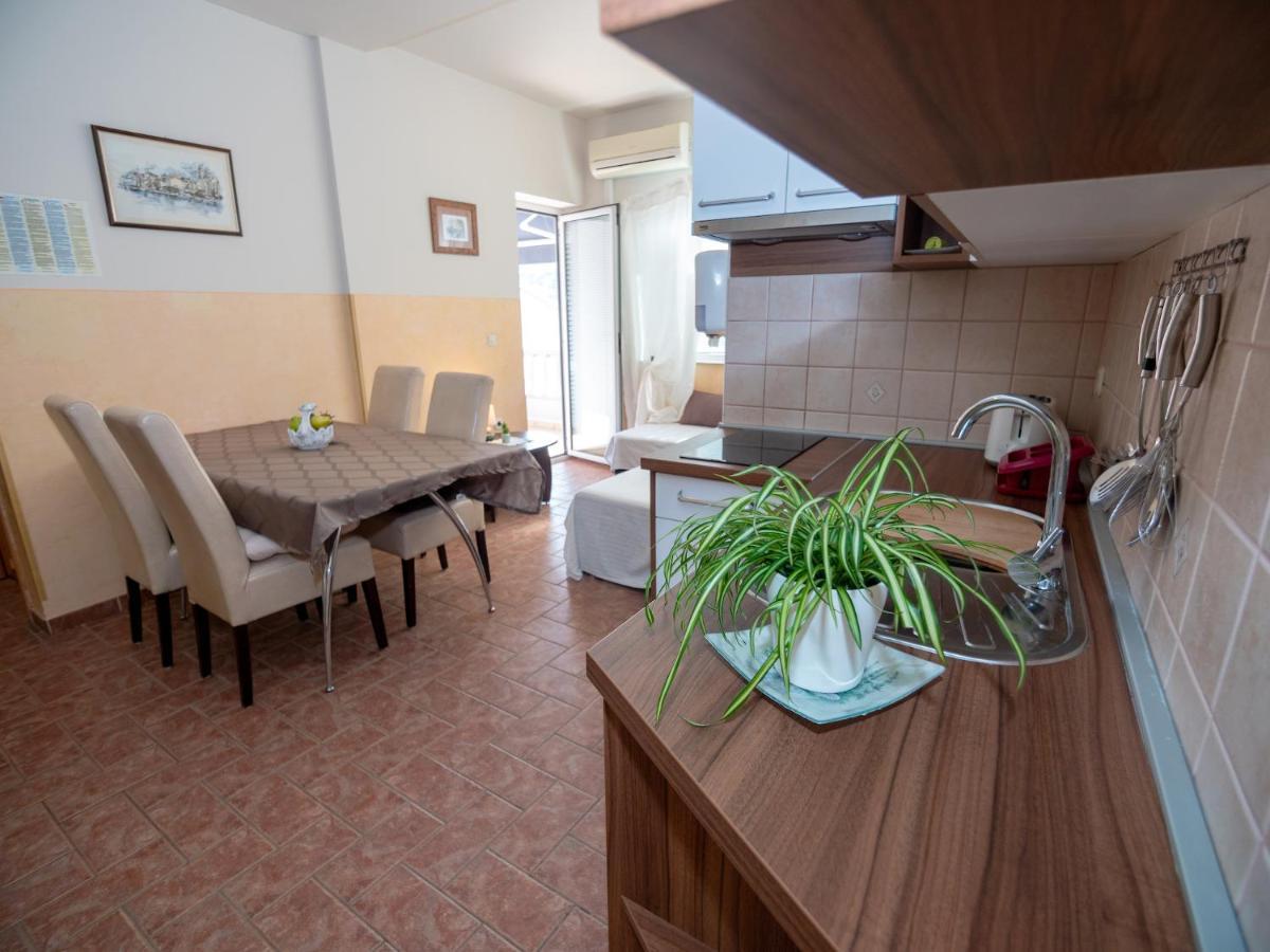 Apartmani Baja Лопар Екстериор снимка