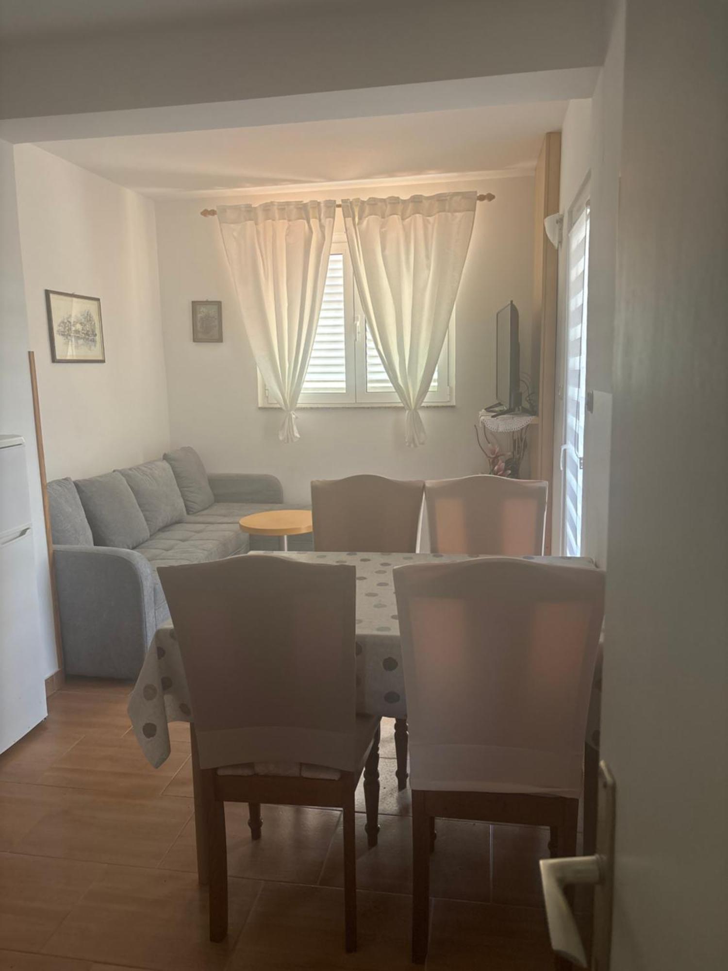 Apartmani Baja Лопар Екстериор снимка